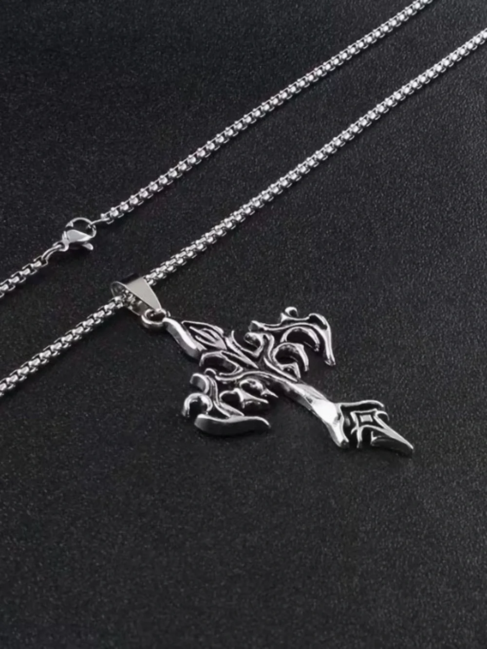 Men's Silver Gothic Cross Pendant Necklace